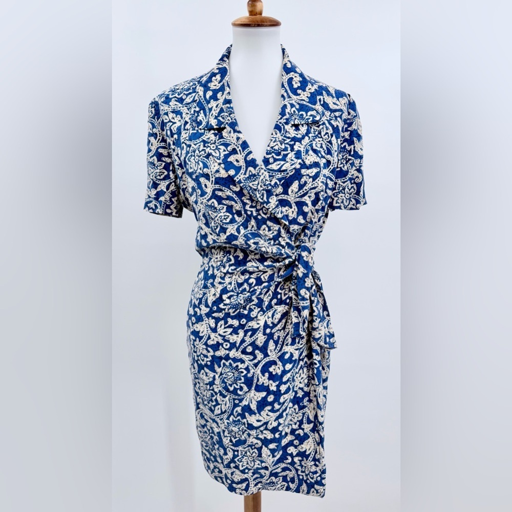 ADRIANNA PAPELL Vintage 100% Silk Blue Floral Midi Dress Wrap Tie Waist - Picture 2 of 11